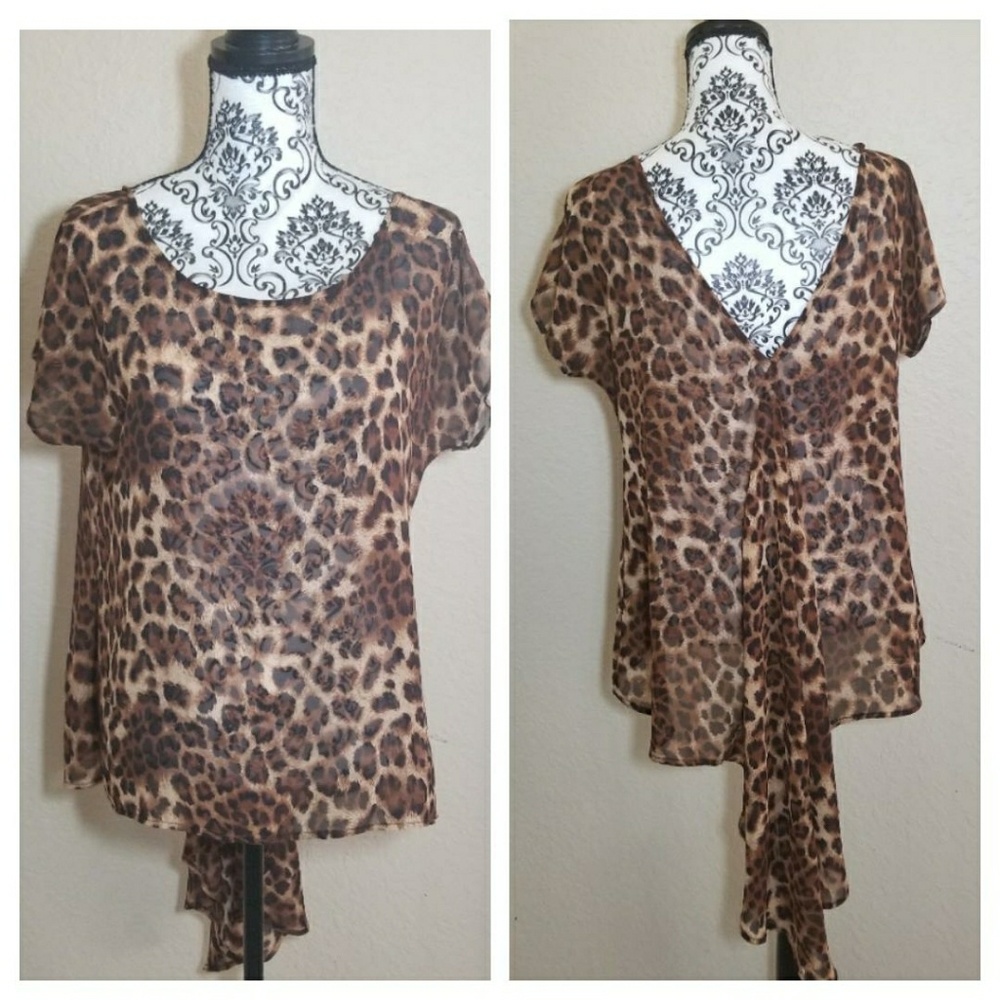Love Culture Leopard Print Top Size Large